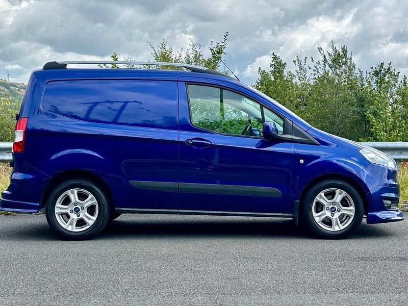 Used Ford Transit 2018 Blue