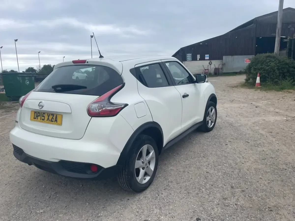 Gebraucht Nissan Juke Visia 2015 Weiß SUV