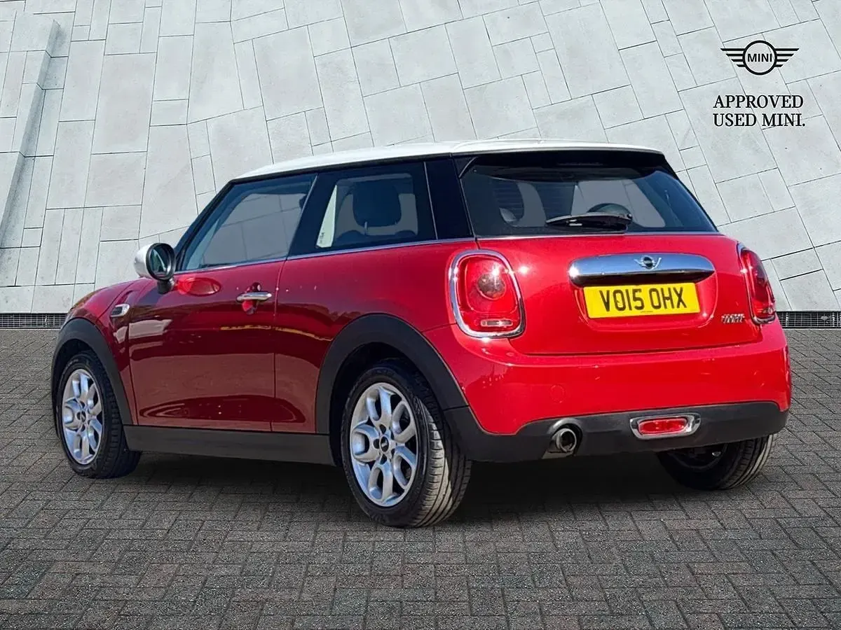 Usado Mini Cooper Hatch 134 HP (98 kW) 2015 Vermelho Citadino
