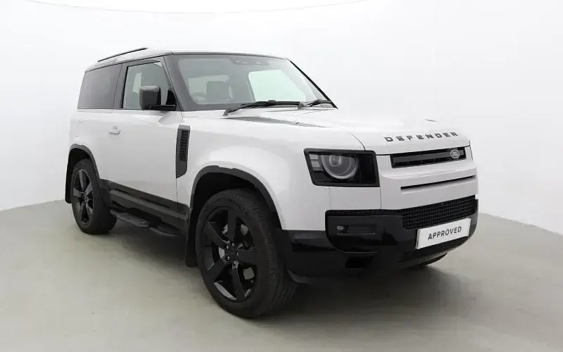 Usado Land Rover Defender HSE Dynamic 349 HP (256 kW) 2024 SUV
