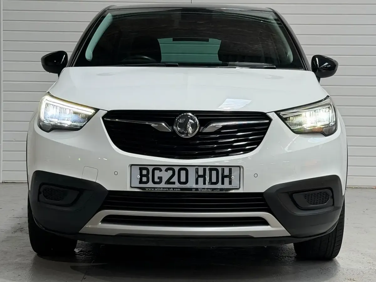 Used Vauxhall Crossland X 110 HP (80 kW) 2020 White SUV