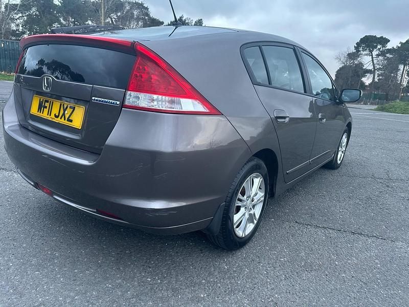 Used Honda Insight Hybrid 102 HP (75 kW) 2011 Silver Hatchback