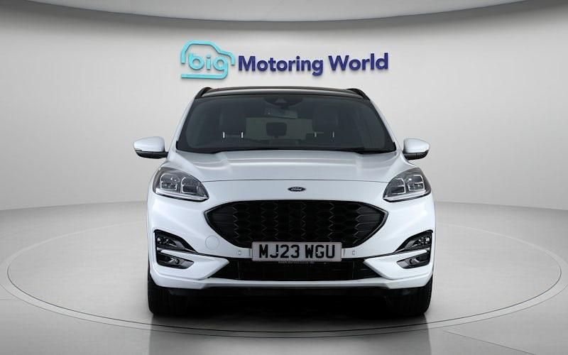Second-hand Ford Kuga ST-Line X 150 CP (110 kW) 2023 Alb SUV