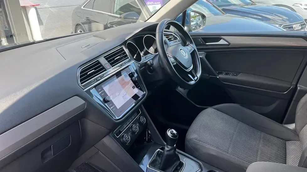 Used VW Tiguan Allspace SE 150 HP (110 kW) 2019 Blue silk metallic SUV