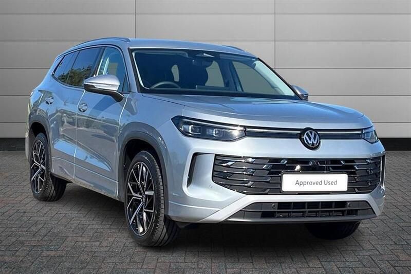 Oyster silver New 2025 VW Tayron Elegance SUV | £42,950 (Good price) - Image 1/4