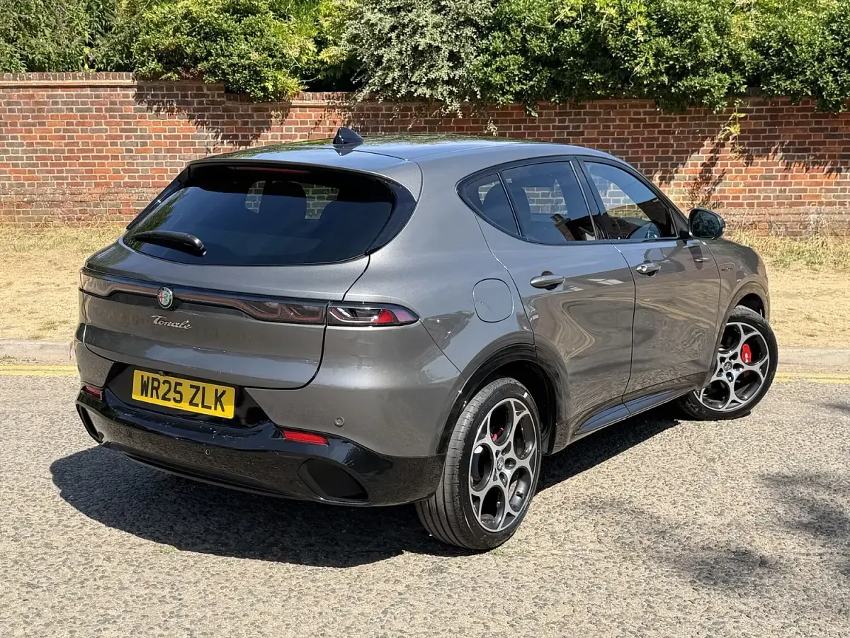 Used Alfa Romeo Tonale Veloce 2025 Grey SUV