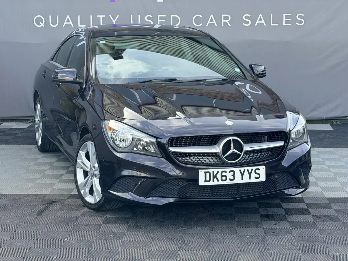 Used Mercedes CLA180 122 HP (89 kW) 2013 Mauve/purple Coupe
