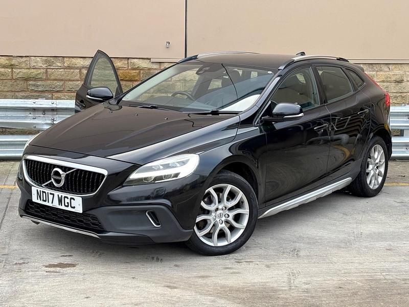 Used Volvo V40 Pro 2017 Black Hatchback