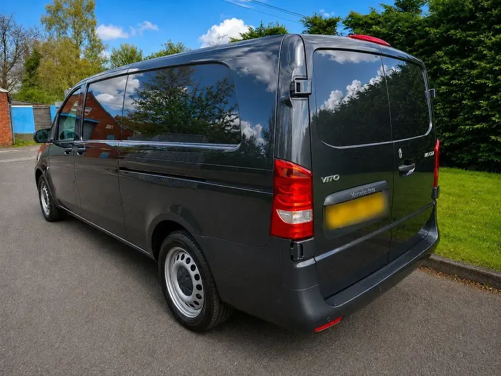 Used Mercedes Vito Premium 163 HP (119 kW) 2020 Grey Van
