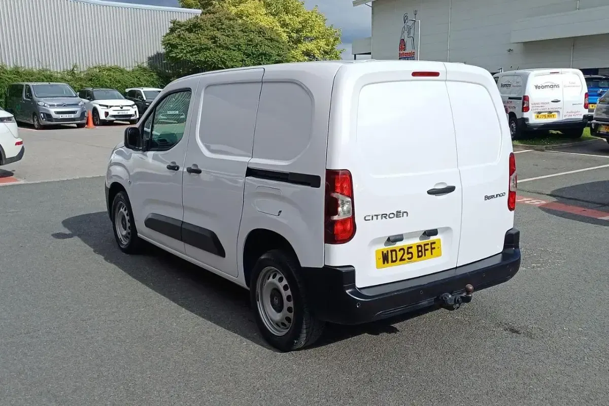Used Citroën Berlingo 101 HP (74 kW) 2025 White MPV
