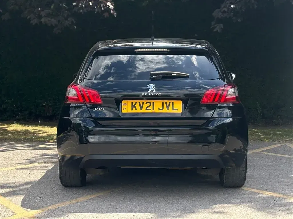 Used Peugeot 308 Allure 130 HP (95 kW) 2021 Black Hatchback