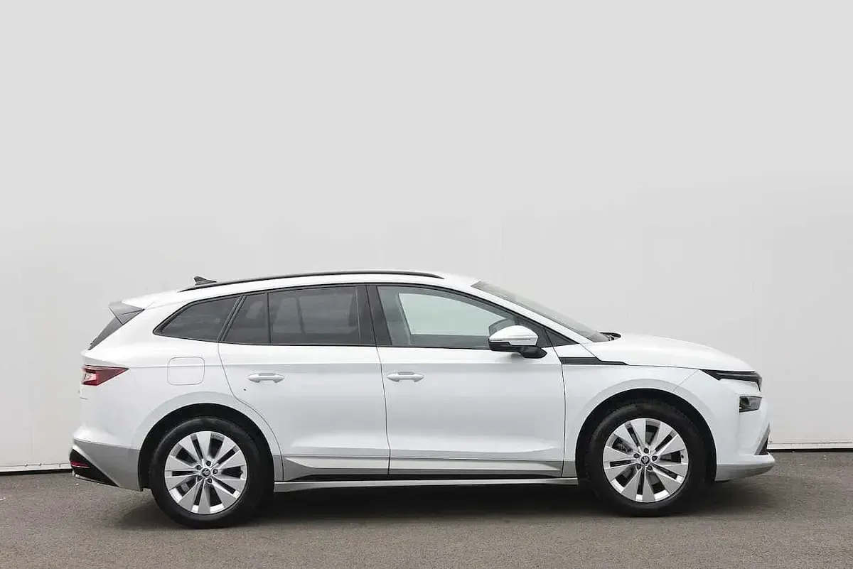 Used Skoda Enyaq iV SE L 150 kW (204 HP) 2025 White SUV