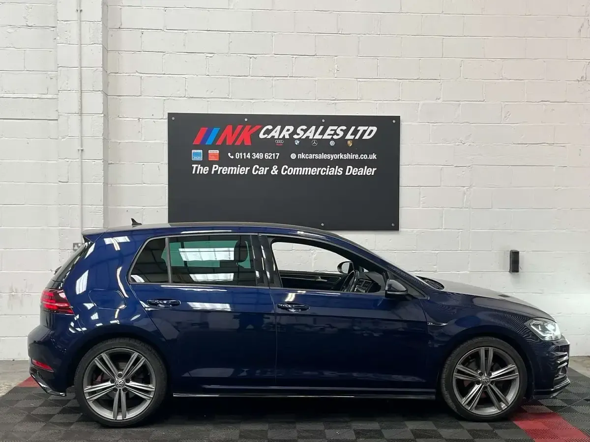 Used VW Golf VII R-line 150 HP (110 kW) 2019 Blue Hatchback