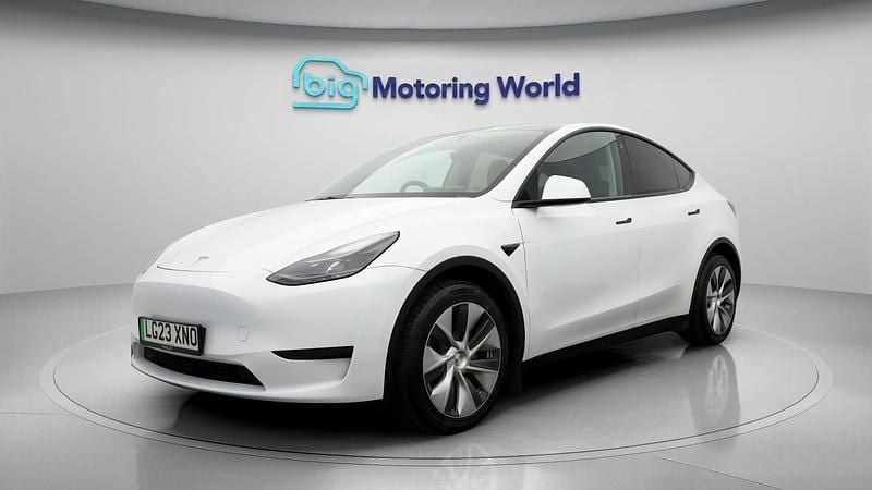 Used Tesla Model Y RWD 219 kW (299 HP) 2023 White SUV