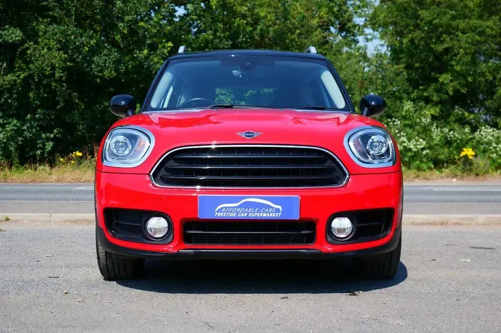 Used Mini Cooper 136 HP (100 kW) 2018 Red Hatchback