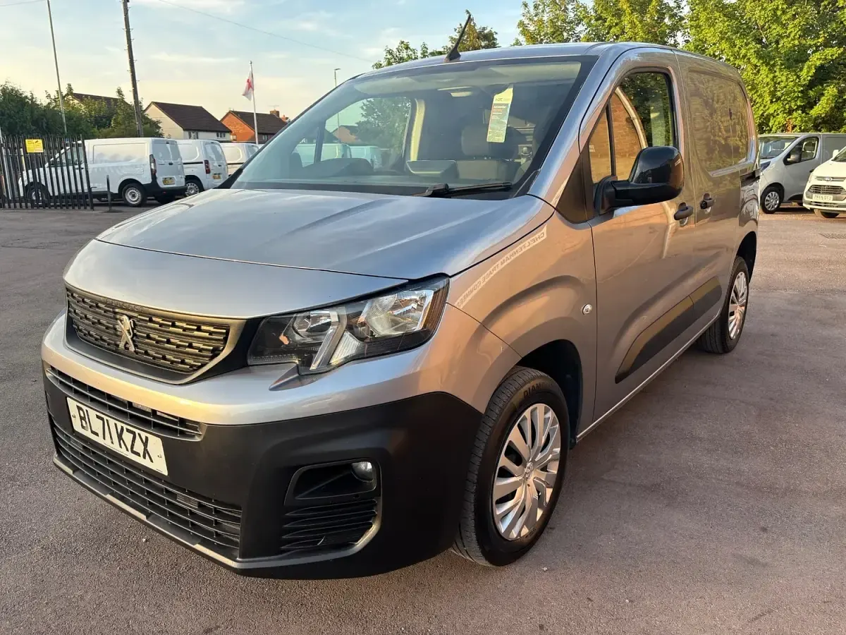 Used Peugeot Partner 2021 Grey MPV