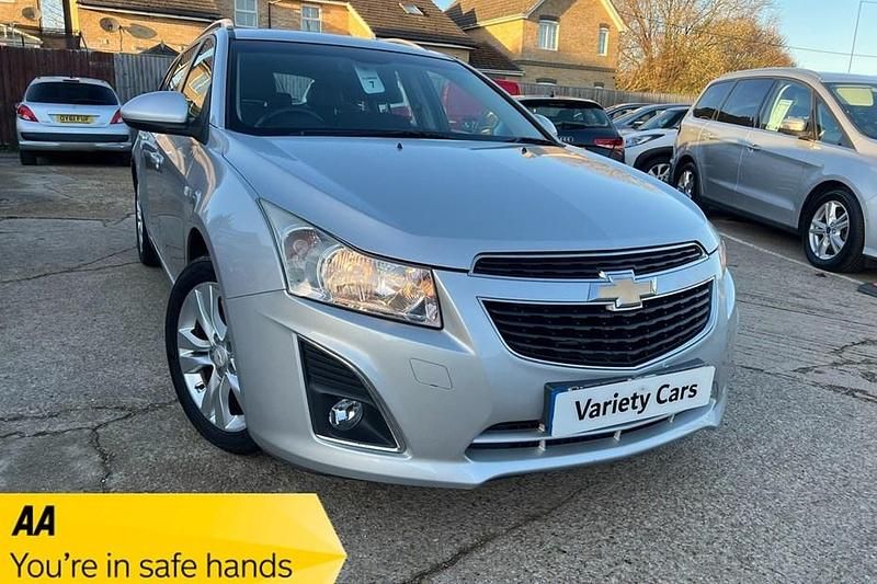 Silver Used 2013 Chevrolet Cruze LTZ Estate | £1,990 - Image 1/1