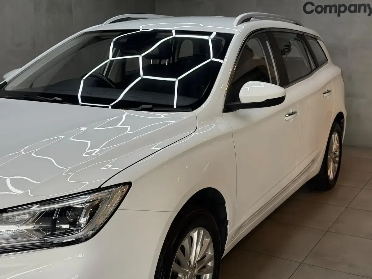 Used MG MG5 EV Exclusive 61 kW (83 HP) 2022 White Estate