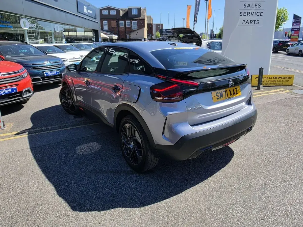 Usado Citroën C4 PureTech 99 CV (72 kW) 2022 Gris Utilitario