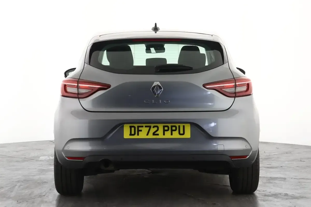 Used Renault Clio Evolution 90 HP (66 kW) 2023 Grey  Hatchback