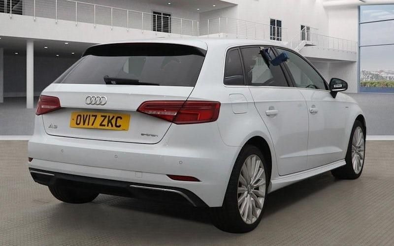 Used Audi A3 e-tron 150 HP (110 kW) 2018 Hatchback