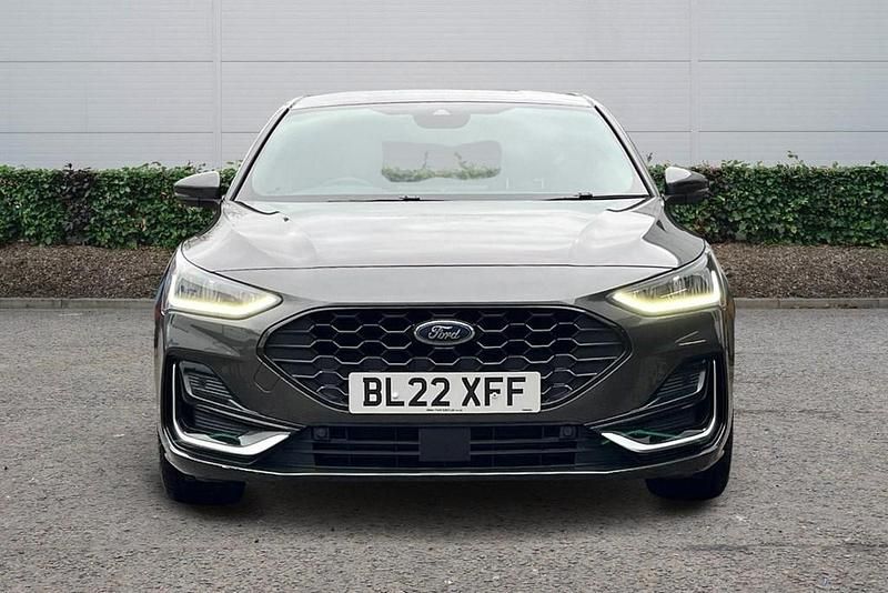 Used Ford Focus ST-Line 125 HP (91 kW) 2022 Grey Hatchback