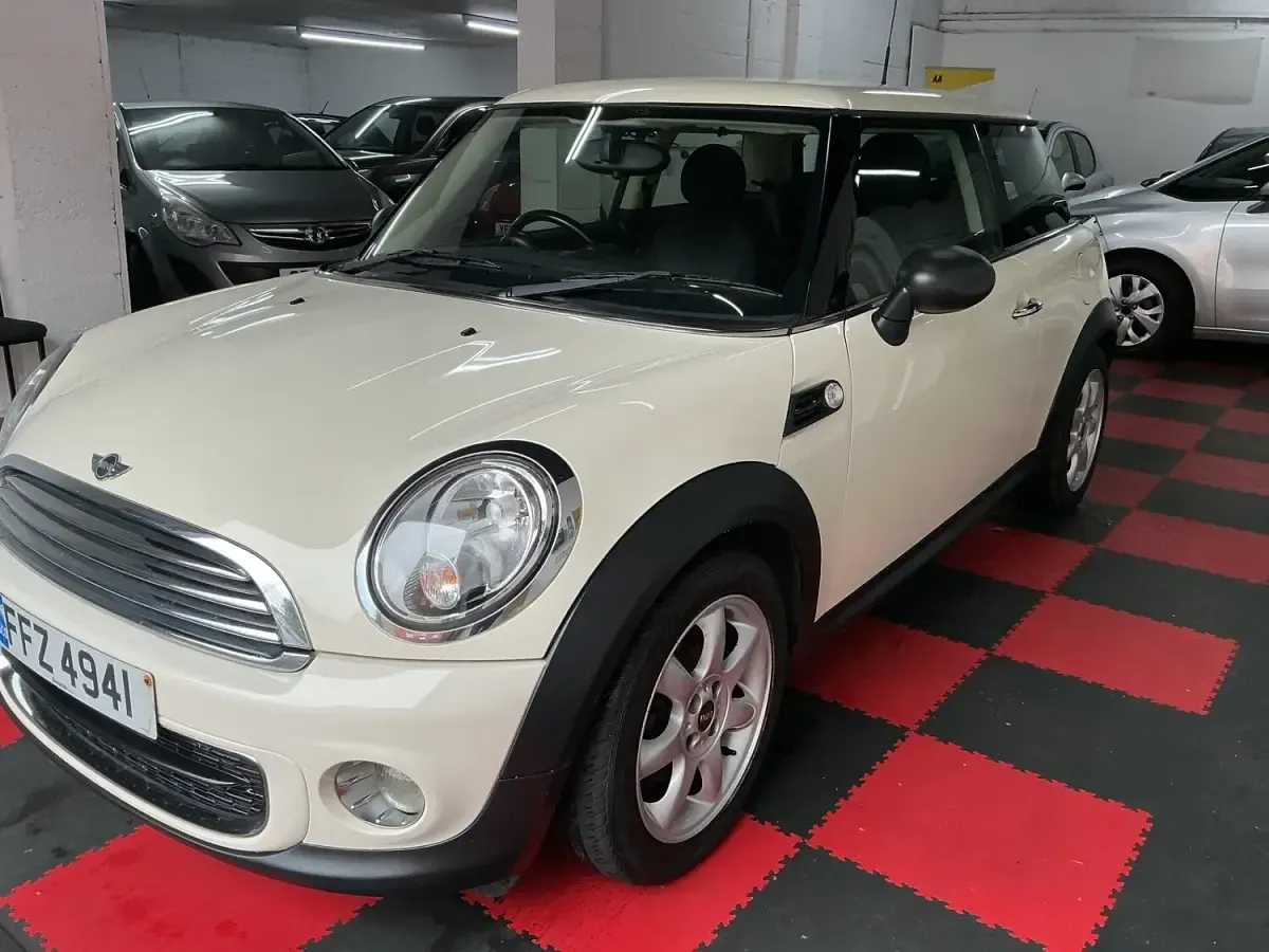 Used Mini One D Hatch 90 HP (66 kW) 2011 White Hatchback