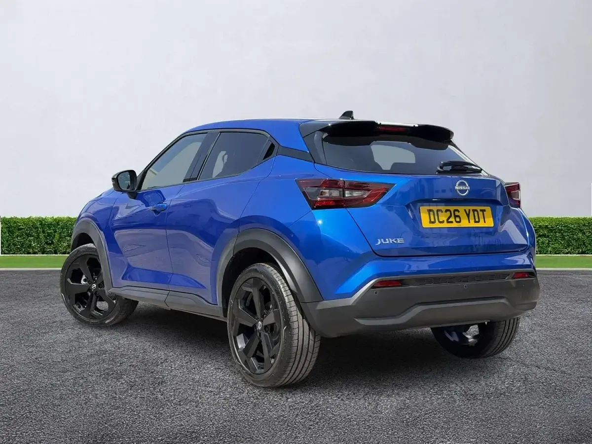 New Nissan Juke Tekna 2026 Magnetic blue SUV