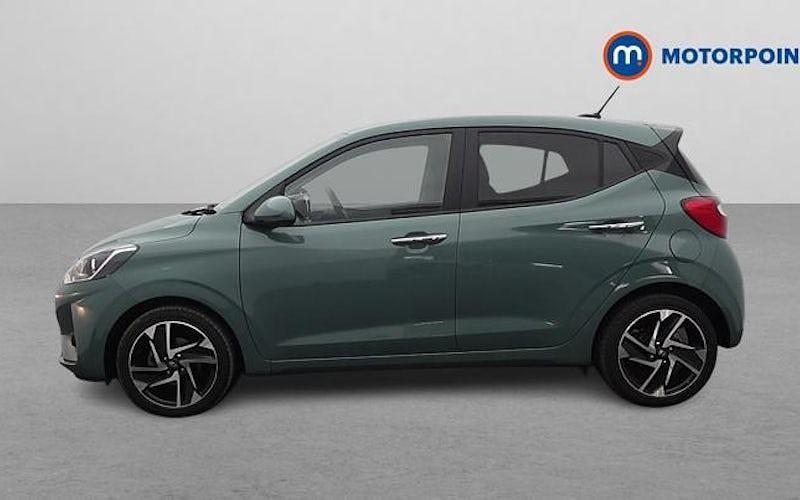 Used Hyundai i10 Premium 79 HP (58 kW) 2026 Hatchback