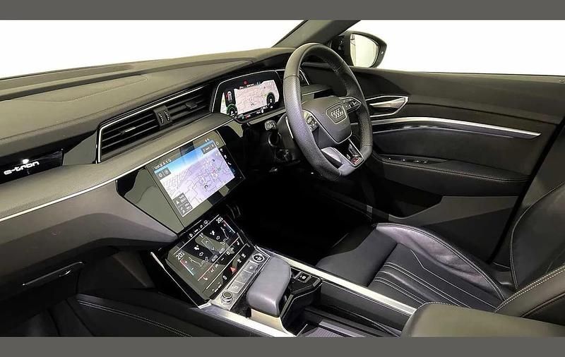 Used Audi Q8 e-tron Black Edition 300 kW (408 HP) 2023 Grey SUV