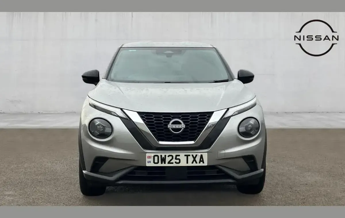 Used Nissan Juke N-Connecta 114 HP (83 kW) 2025 Silver SUV