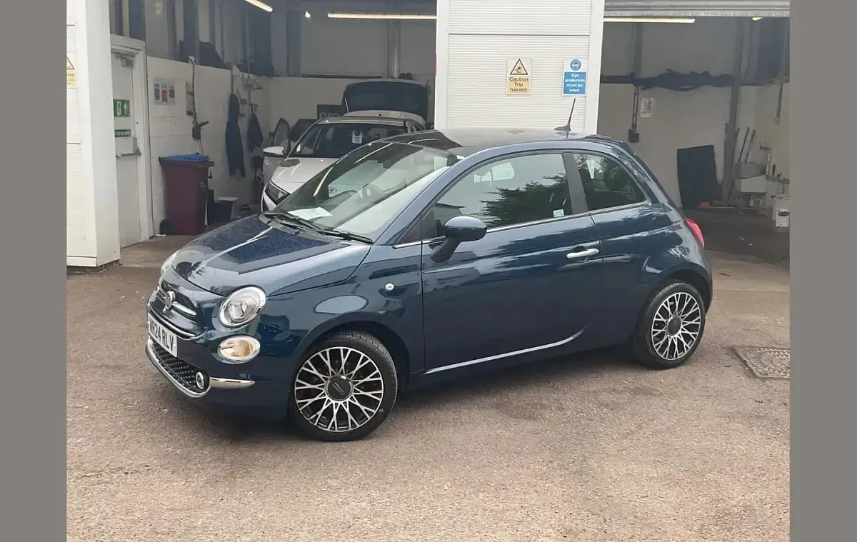 Used Fiat 500 69 HP (50 kW) 2024 Blue Hatchback