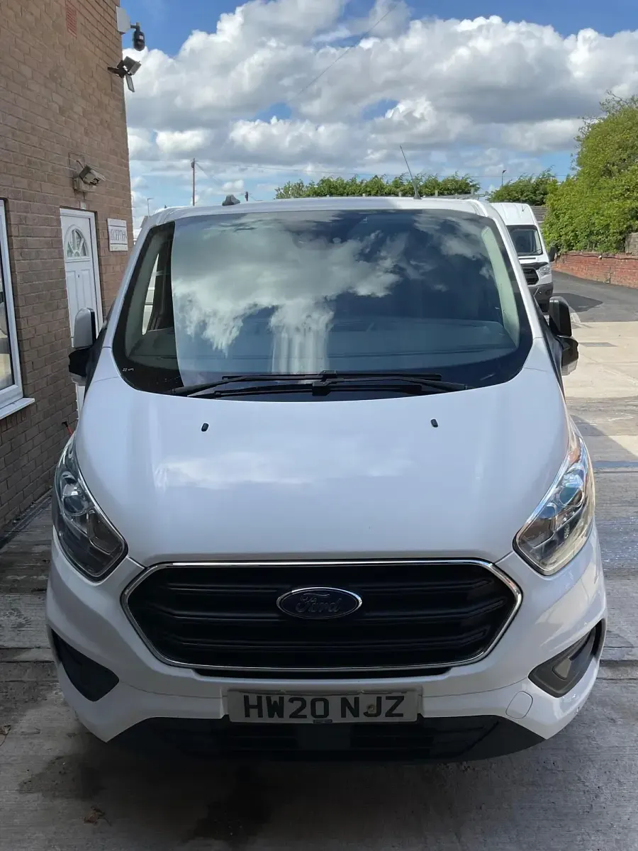 Begagnad Ford Transit Custom Limited 130 HK (95 kW) 2020 Vit Van