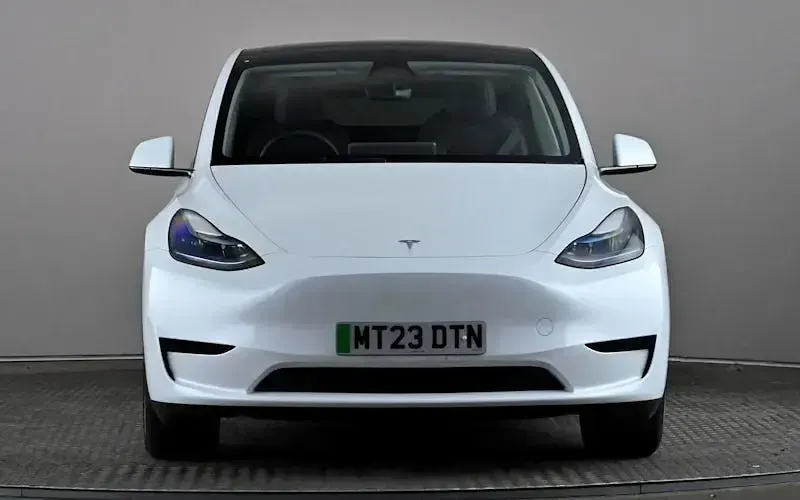 Usado Tesla Model Y RWD 219 kW (299 HP) 2023 Branco SUV