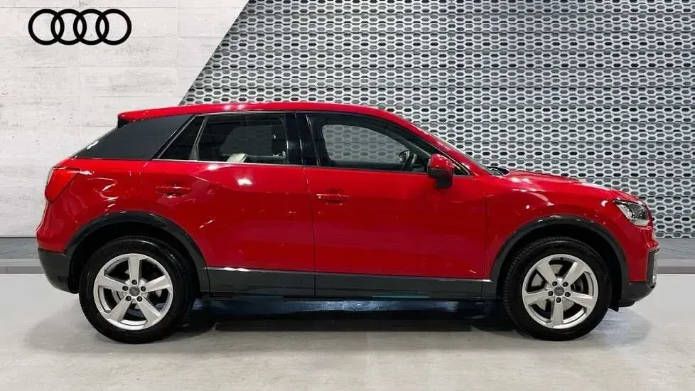 Used Audi Q2 Sport 150 HP (110 kW) 2018 Red SUV