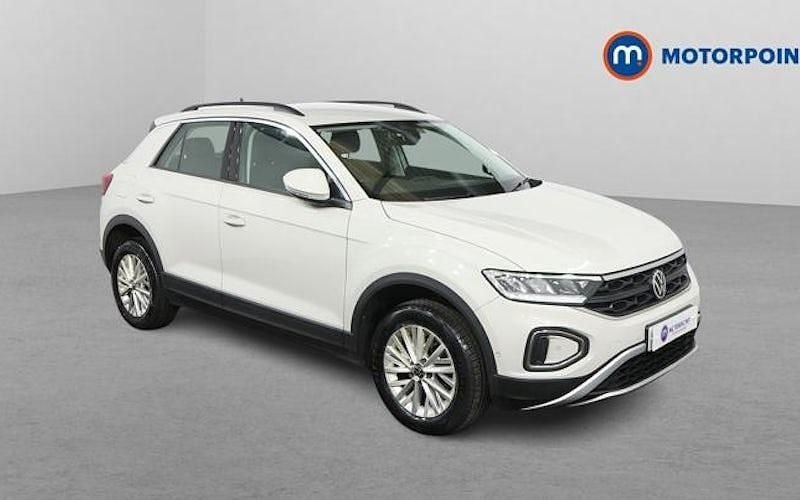 Used 2025 VW T-Roc Life SUV | £20,199 (Fair price) - Image 1/4