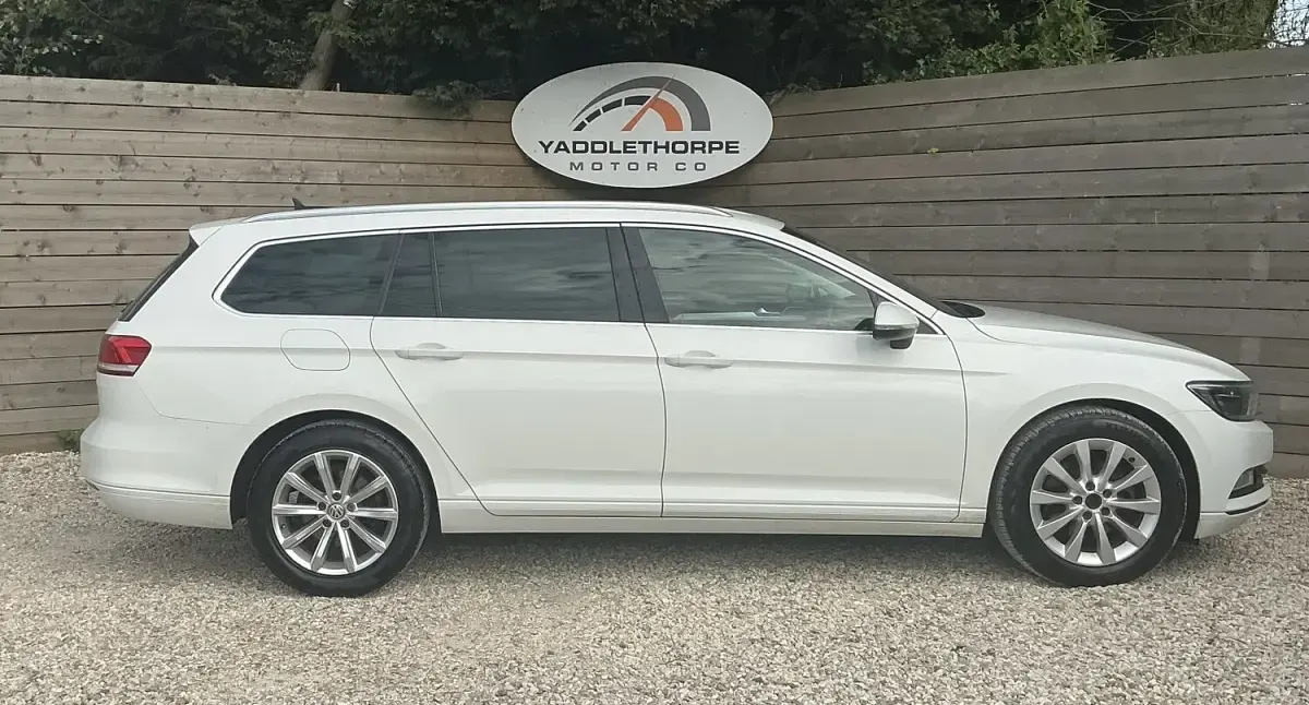 Used VW Passat Business 150 HP (110 kW) 2017 White Estate