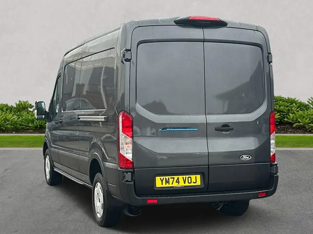 Used Ford E-Transit 135 kW (184 HP) 2025 Grey Van