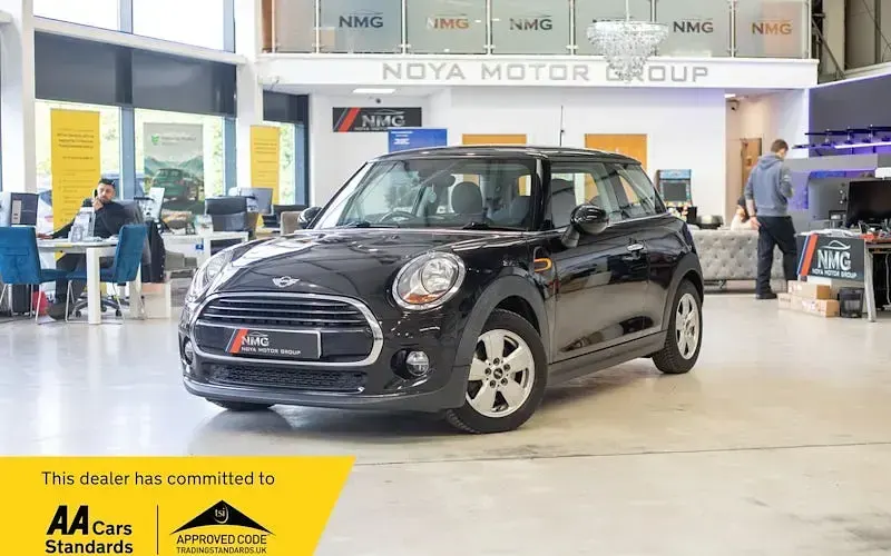 Used Mini Cooper Hatch 136 HP (100 kW) 2017 Hatchback