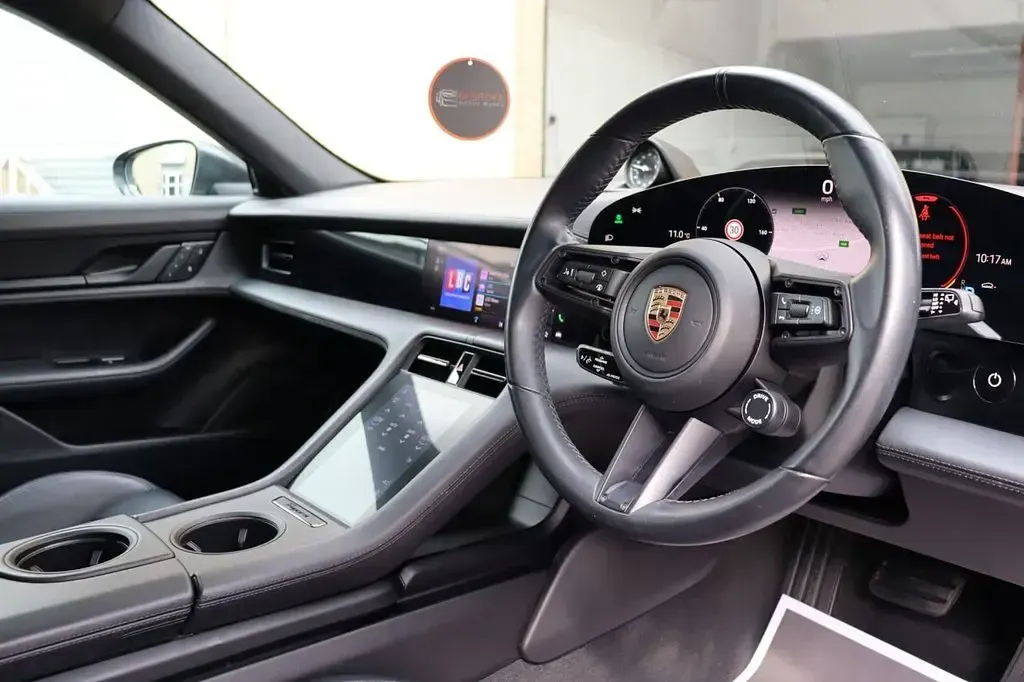 Used Porsche Taycan Cross Turismo 350 kW (476 HP) 2023 Grey Estate