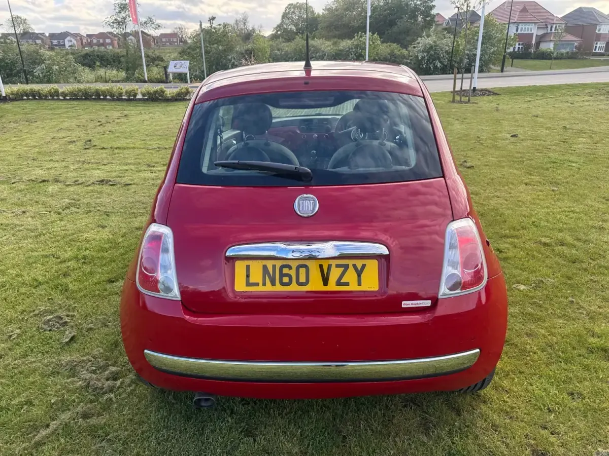 Usado Fiat 500 Lounge 69 HP (50 kW) 2010 Vermelho Citadino