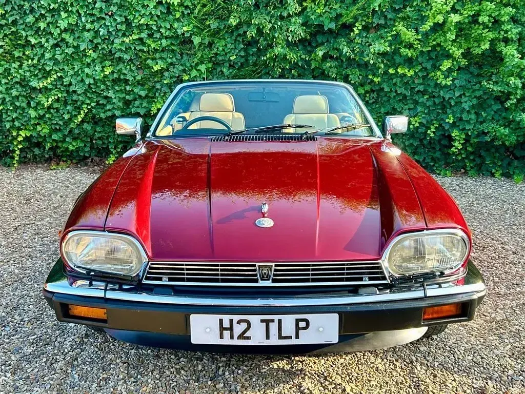 Used Jaguar XJS 217 HP (159 kW) 1990 Red Cabriolet