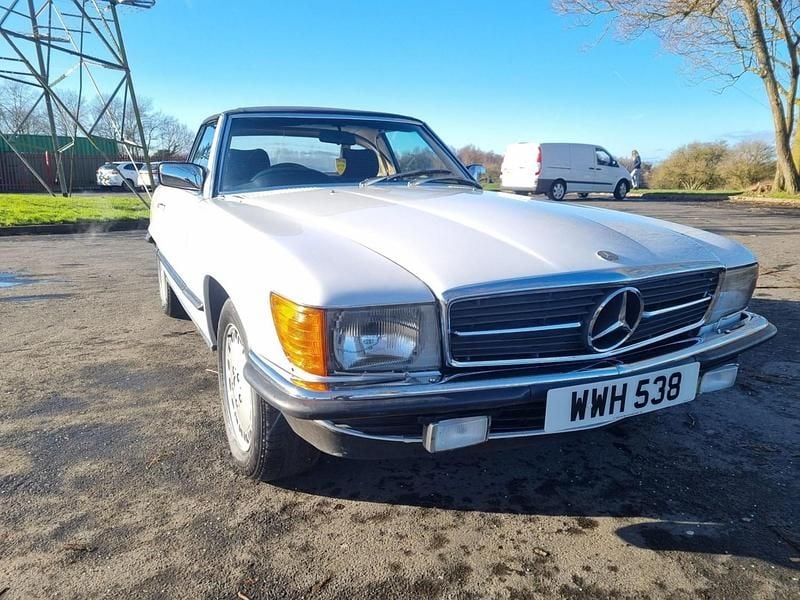 Used Mercedes SL420 1986 White Cabriolet