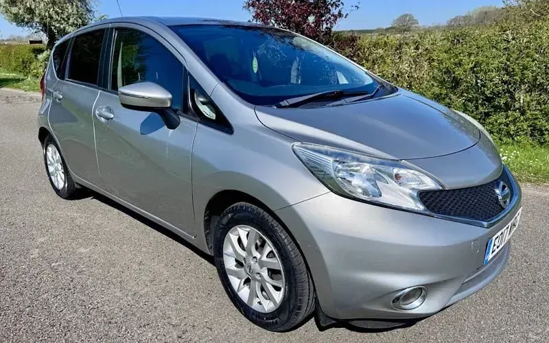 Used Nissan Note Acenta Premium 80 HP (58 kW) 2016 Silver Hatchback