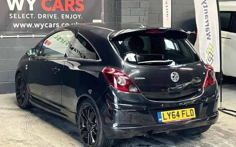 Used Vauxhall Corsa Edition 86 HP (63 kW) 2014 Black Hatchback