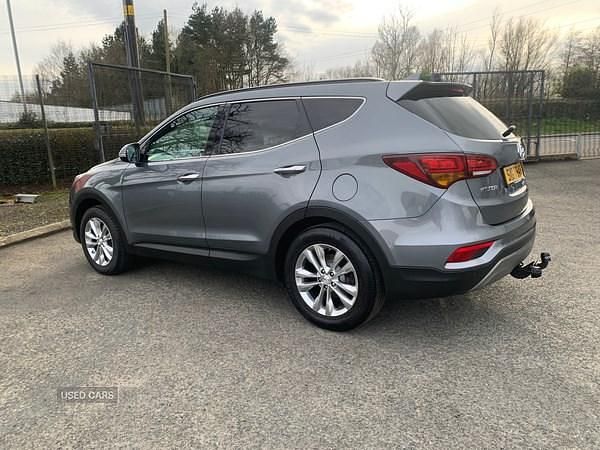 Used Hyundai Santa Fe Premium 200 HP (147 kW) 2017 Silver SUV