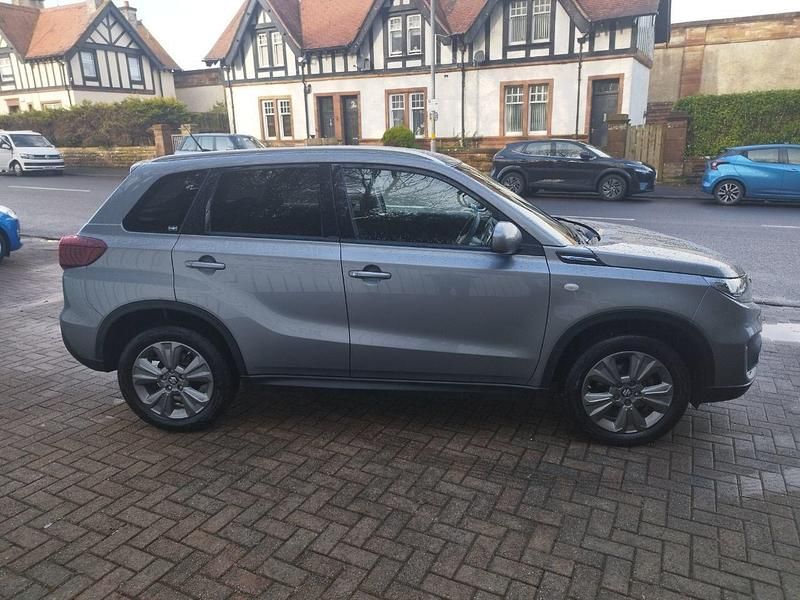 Second-hand Suzuki Vitara SZ-T 2023 Gri SUV