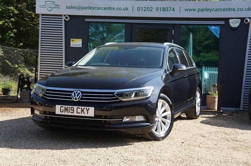 Used VW Passat Business 150 HP (110 kW) 2019 Black Estate