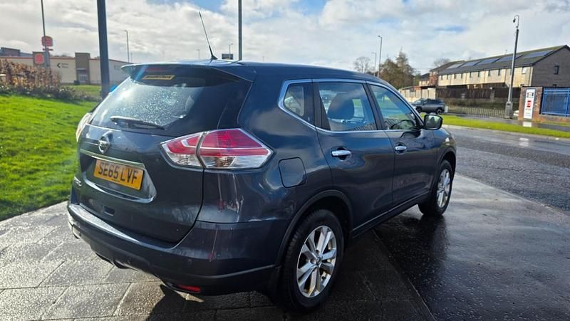 Used Nissan X-Trail Visia 130 HP (95 kW) 2016 Blue SUV