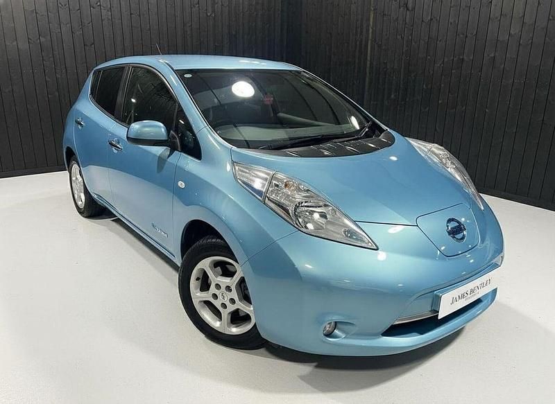 Used Nissan Leaf Acenta 24 kW (33 HP) 2015 Blue Hatchback